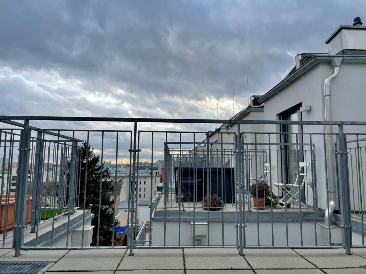 Eca Rooftop Live - Private Rooms & Serviced Apartments Vienna Exterior photo